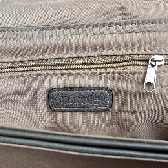 Nicole by Nicole Miller envelope crossbody bag, color block - Picture 4 of 6